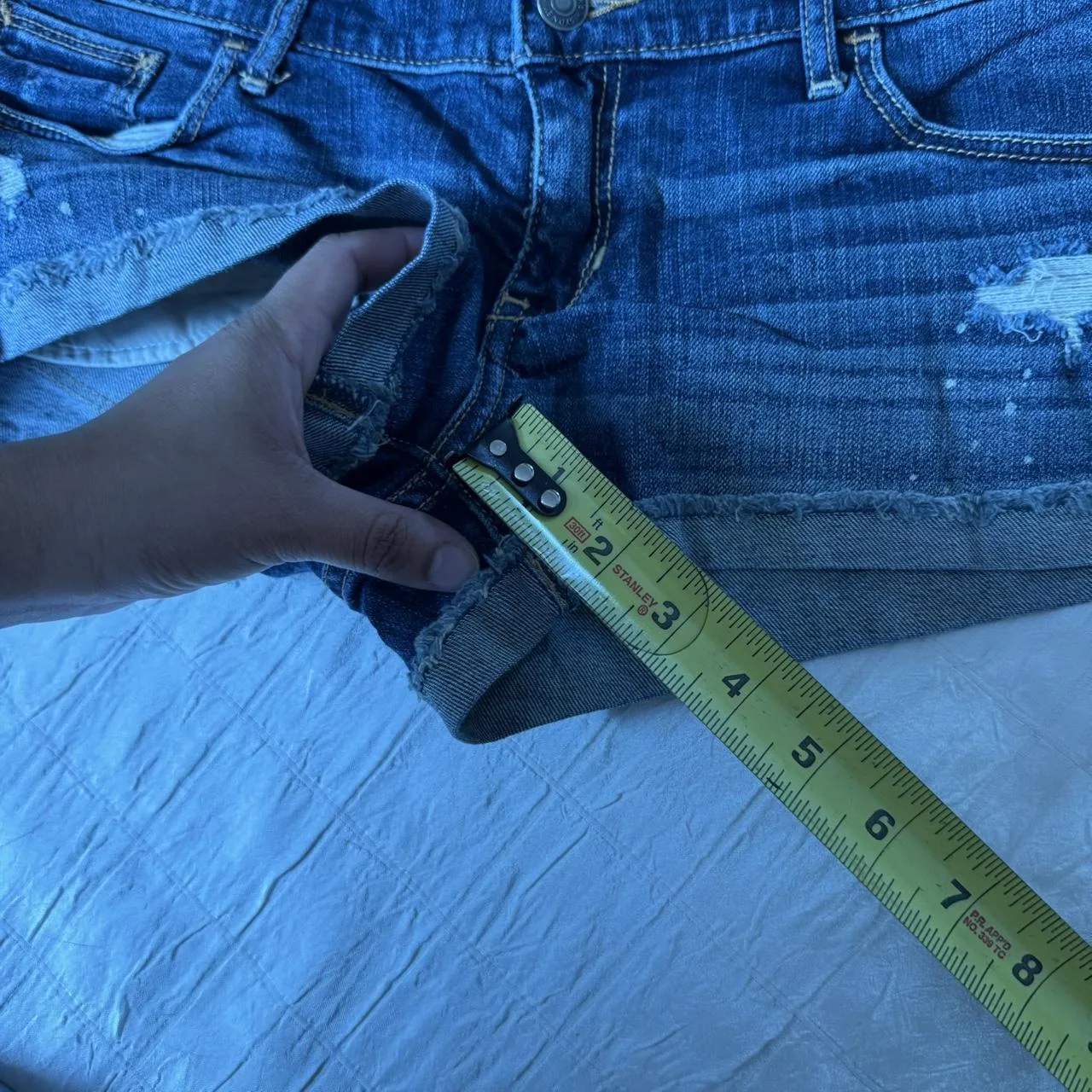 Gilly Hicks Women's Blue and Navy Shorts - Image 6