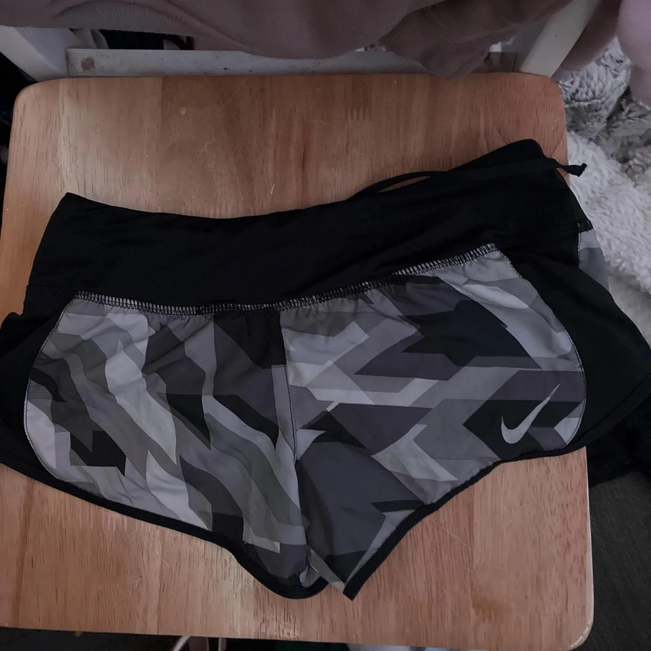 Nike Women's Black and Grey Shorts - Image 2