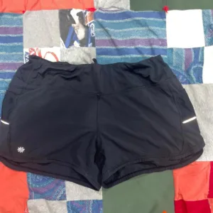 Athleta Women's Black and Navy Shorts