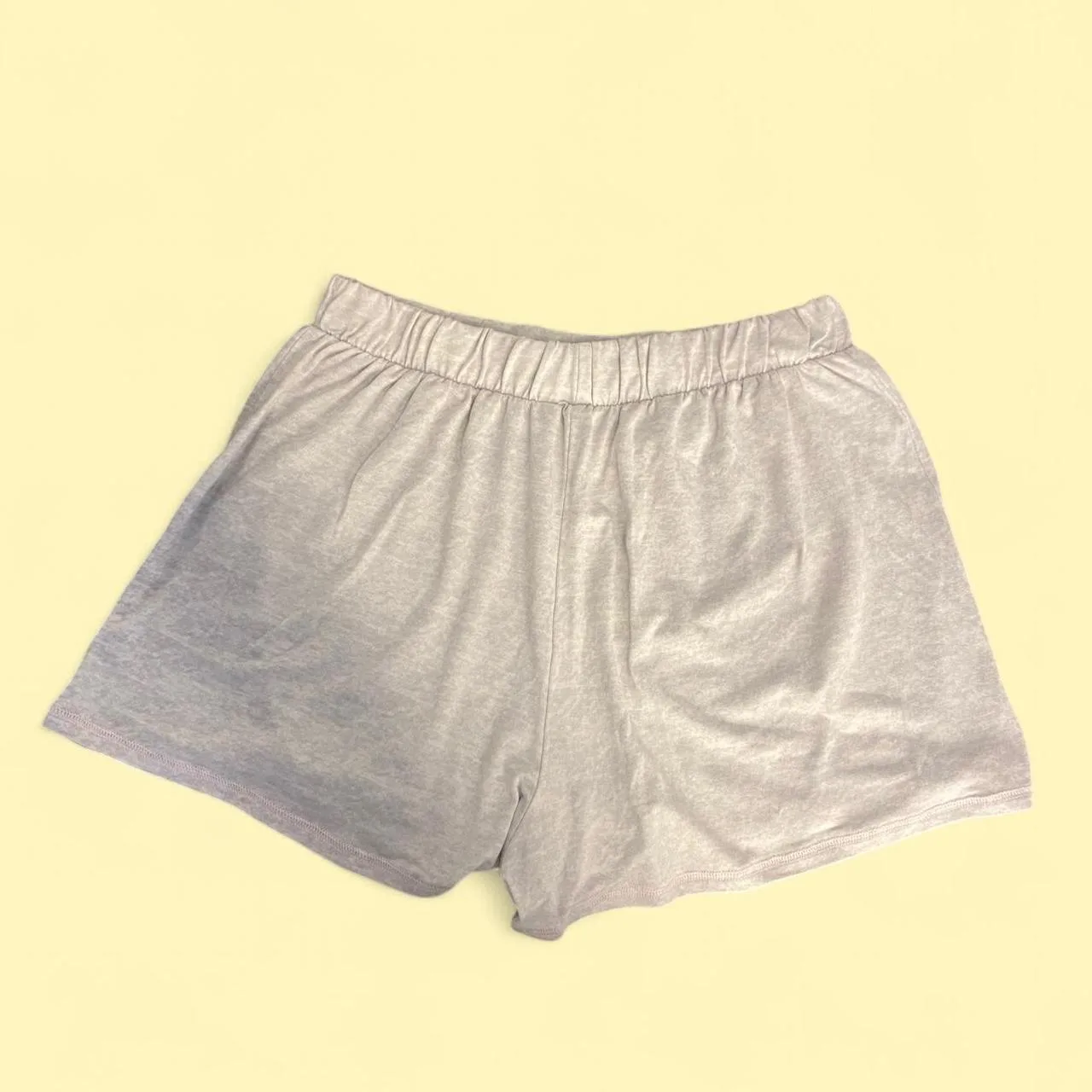 Peanuts Women's Grey and White Shorts - Image 4