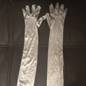 Women's Silver and Grey Gloves