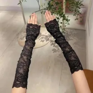 Women's Black Gloves