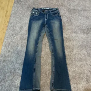 WallFlower Women's Blue and Navy Jeans