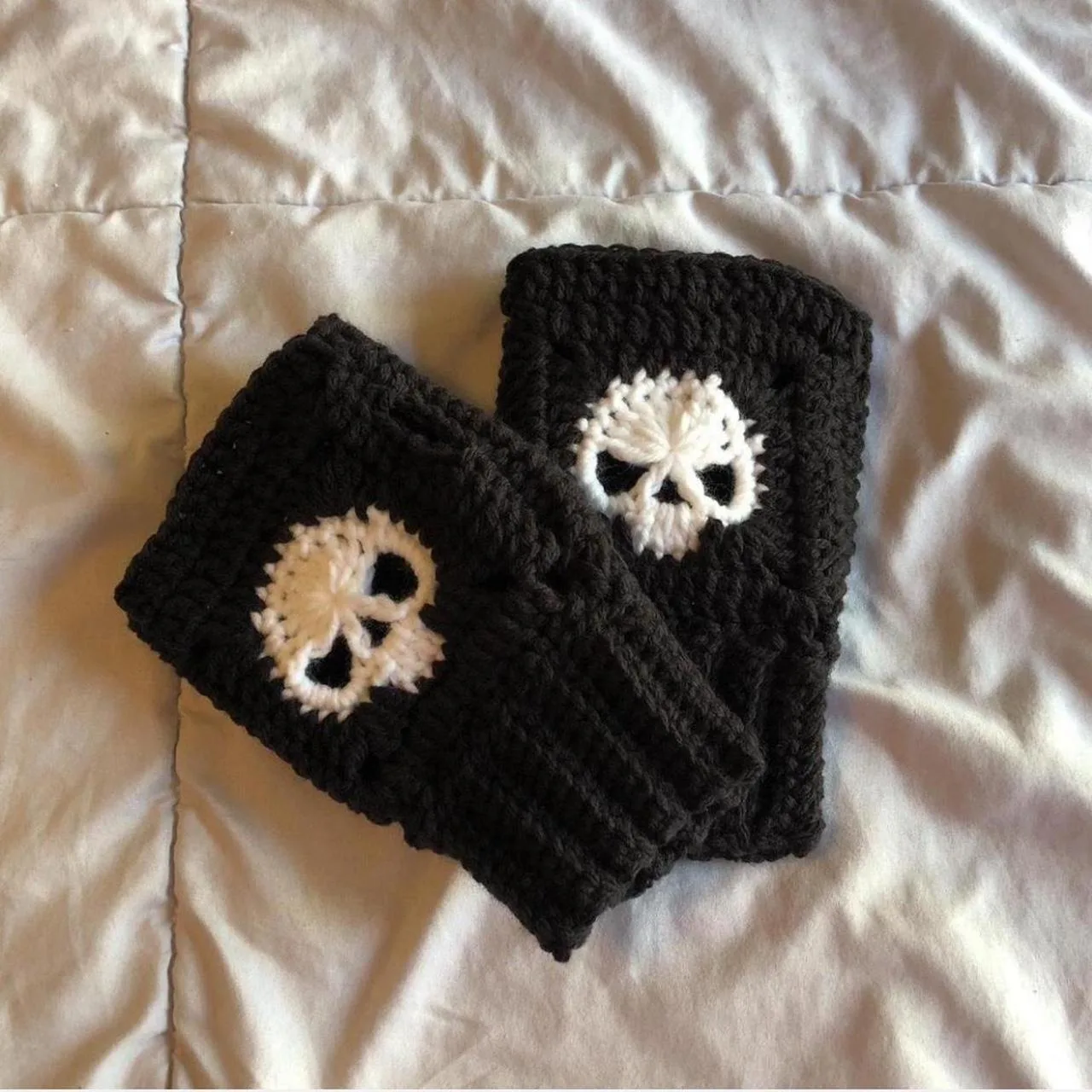 Women's Black and White Gloves - Image 4