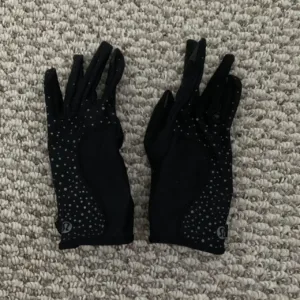 Lululemon Women's Black Gloves