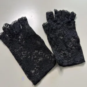 Women's Black Gloves