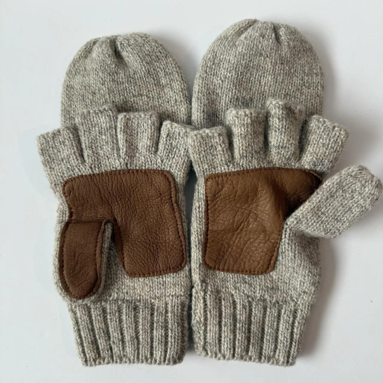 Duluth Trading Company Women's Brown Gloves - Image 3
