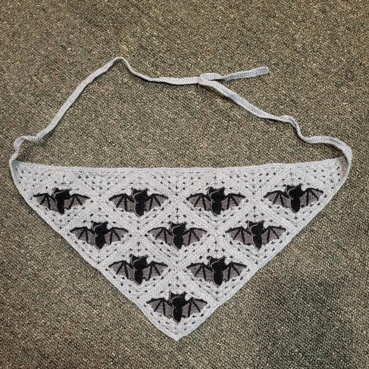 Women's Black and Grey Scarf-wraps