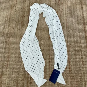 Brandy Melville Women's White Scarf-wraps