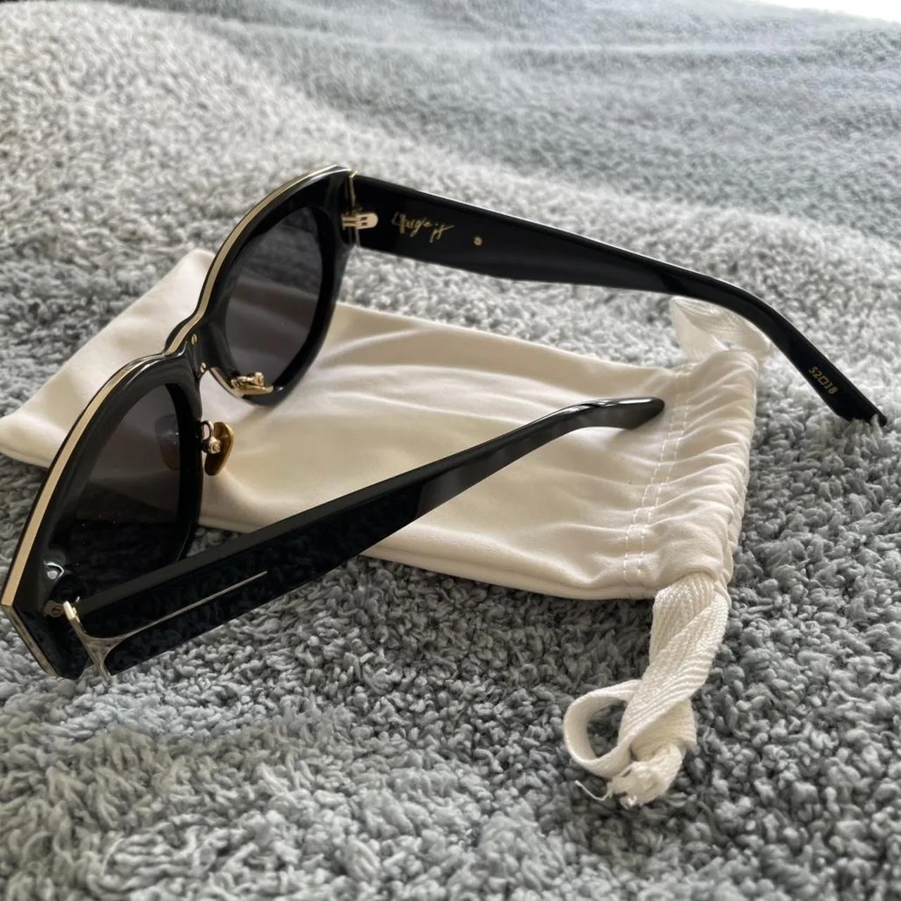 Women's Black Sunglasses - Image 3