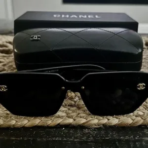Women's Black Sunglasses