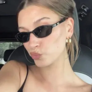 American Vintage Women's Black Sunglasses