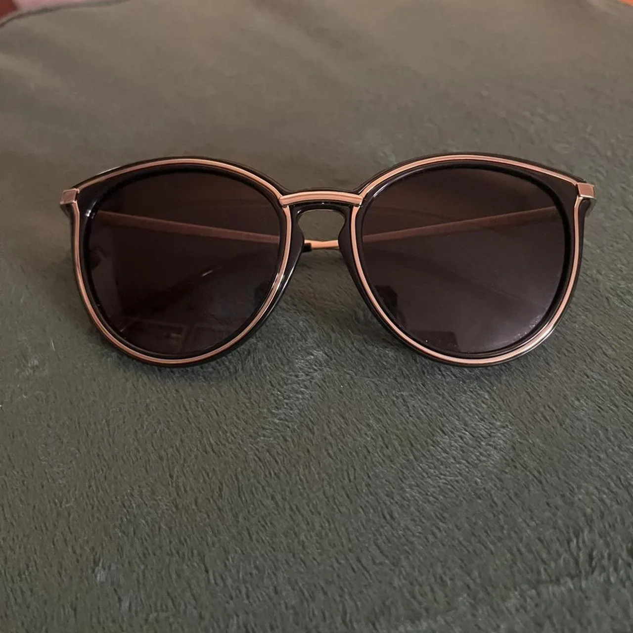 Michael Kors Women's Black Sunglasses - Image 6