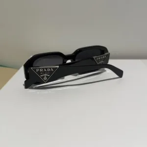 Women's Black Sunglasses