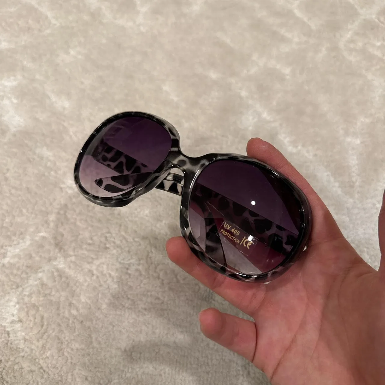 Women's Grey and Black Sunglasses