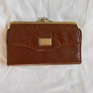 Women's Brown Wallet-purses