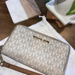 Michael Kors Women's White and Brown Wallet-purses