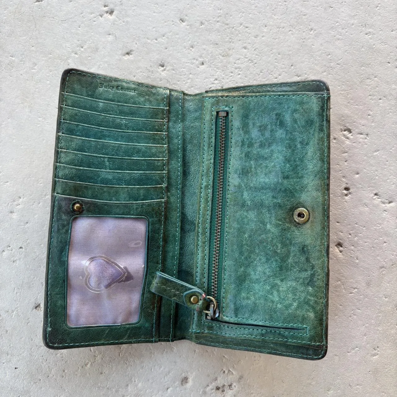 Juicy Couture Women's Green Wallet-purses - Image 3