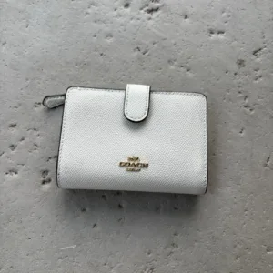 Coach Women's White and Cream Wallet-purses