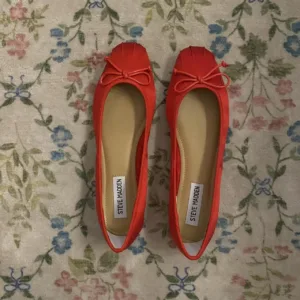 Steve Madden Women's Red Ballet-shoes