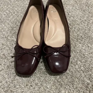 Women's Burgundy and Tan Ballet-shoes