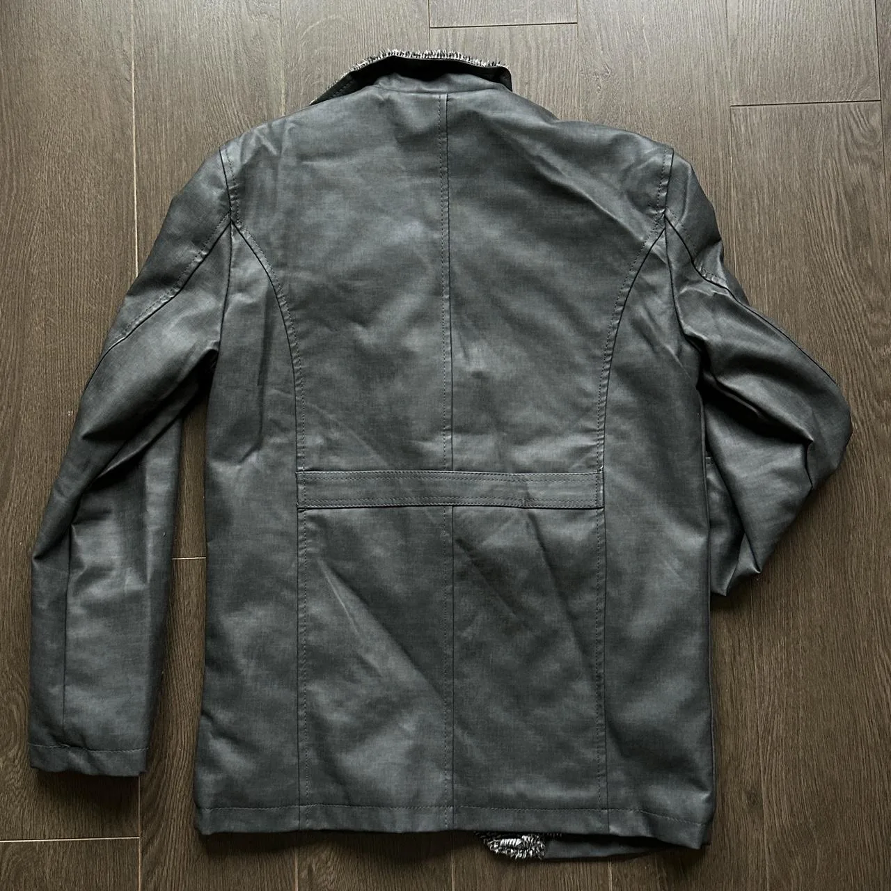 Men's Black and Grey Coat - Image 4