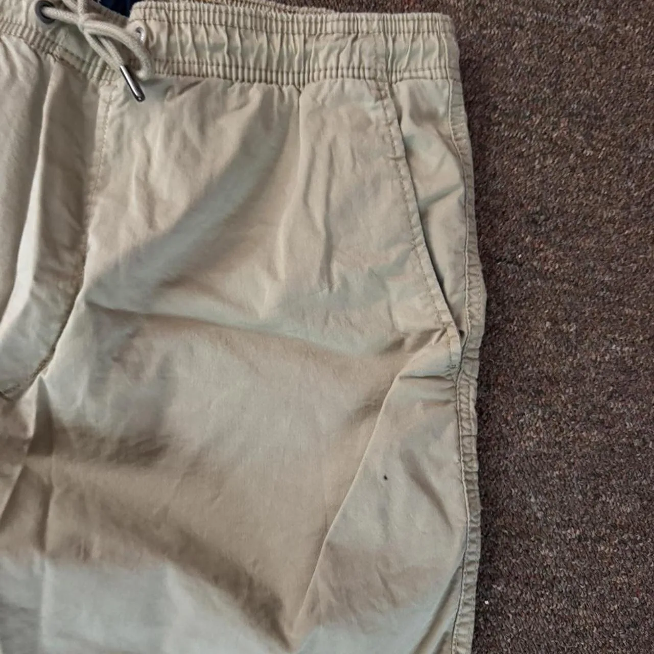 American Eagle Outfitters Men's Tan and Cream Shorts - Image 2