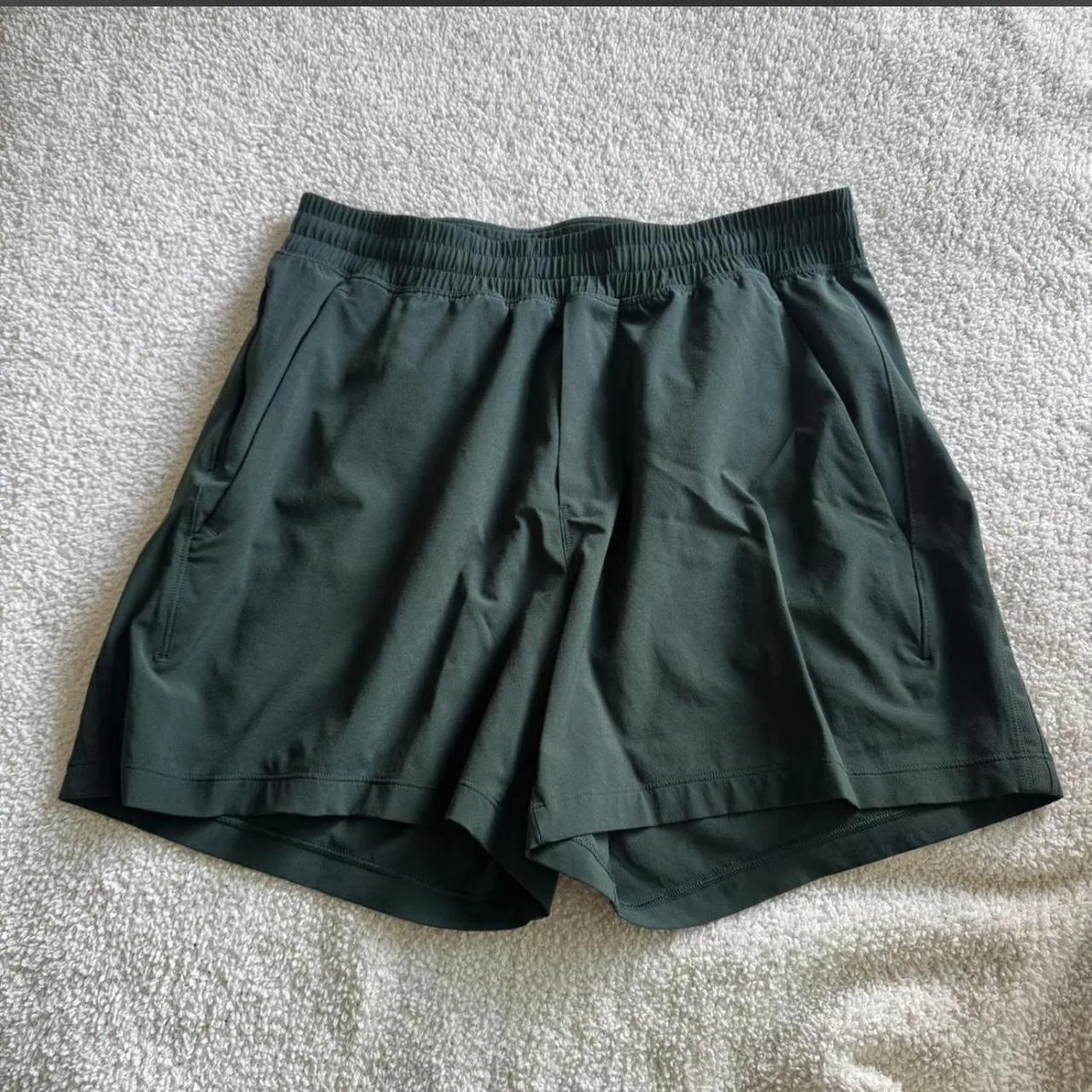 Lululemon Men's Green Shorts